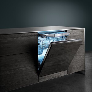 MCIM01826046_G8059_SN878D26PE_02__emotionLightPro_blau